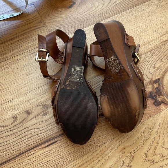 Cravela Kurt Ceiger Brown wedges- size 38 - Picture 4 of 7